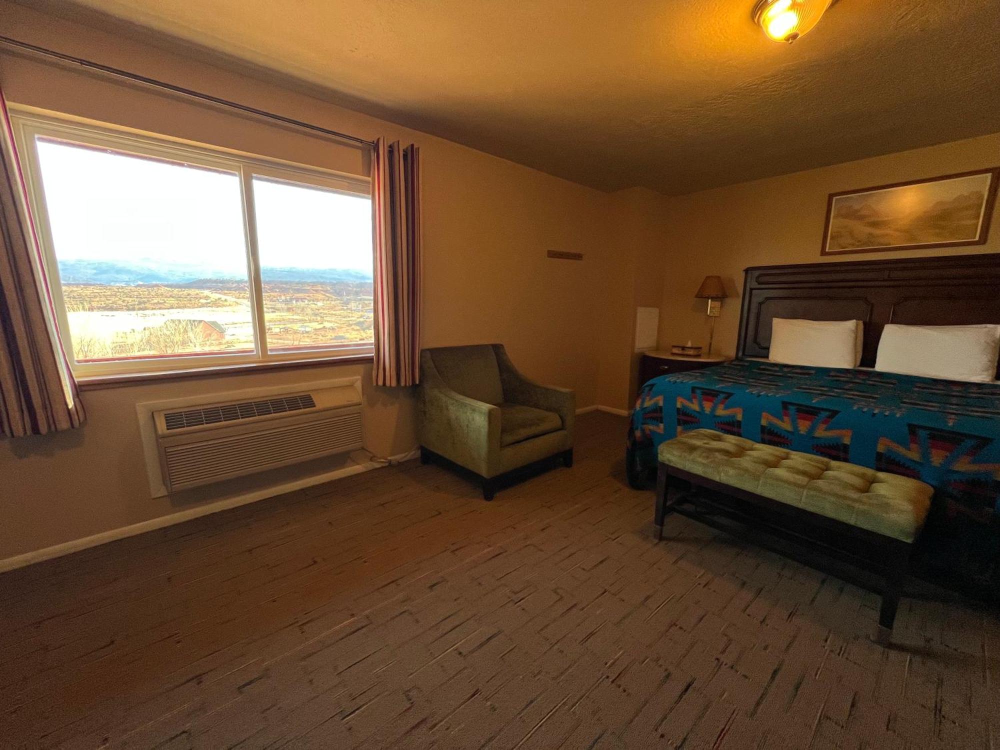 טורי The Rim Rock Inn מראה חיצוני תמונה