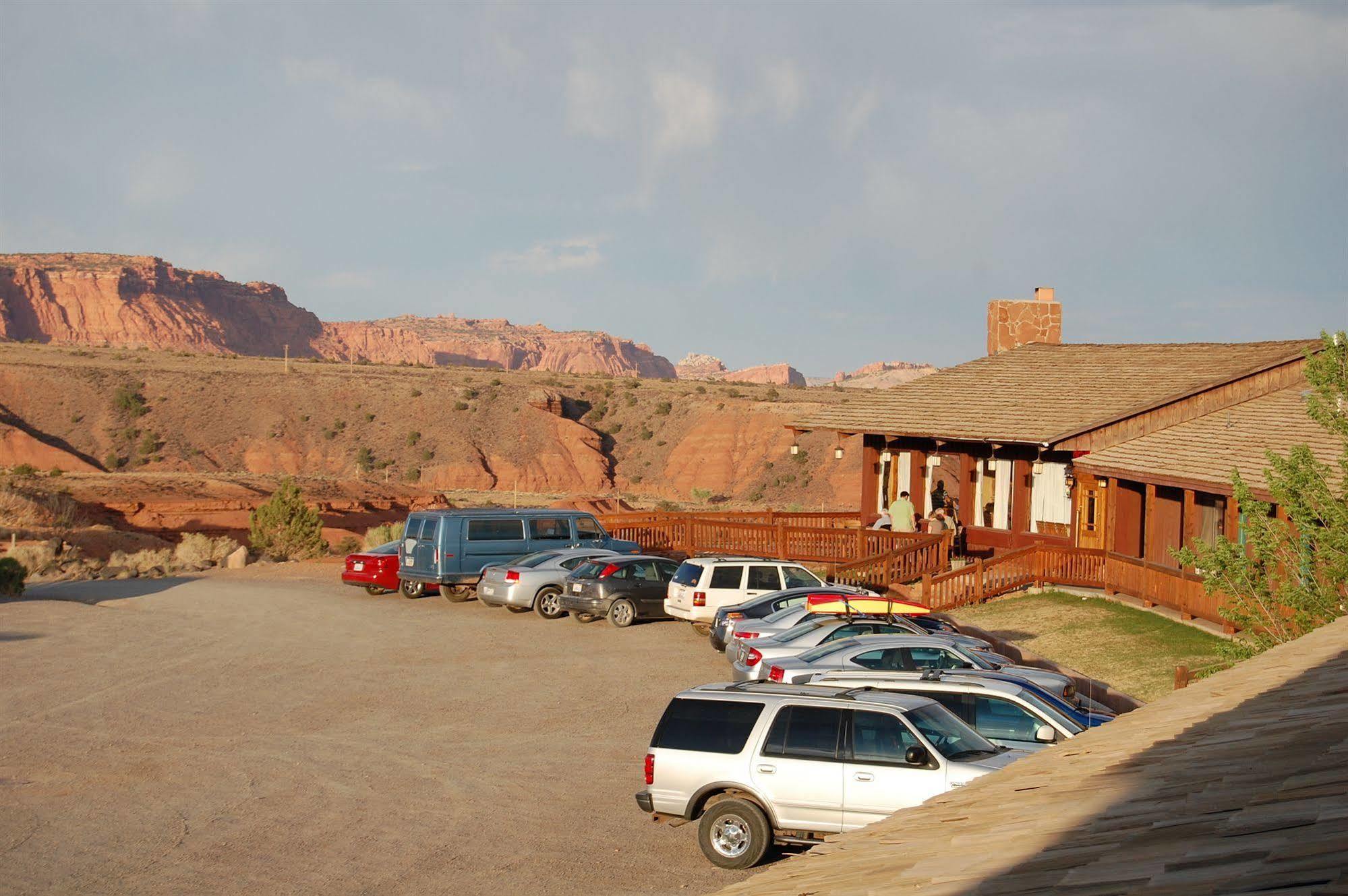 טורי The Rim Rock Inn מראה חיצוני תמונה